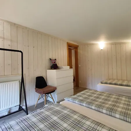 Chabrow 4, Dom 2 什切尔克