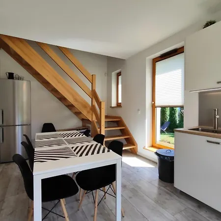 公寓 Chabrow 4, Dom 2