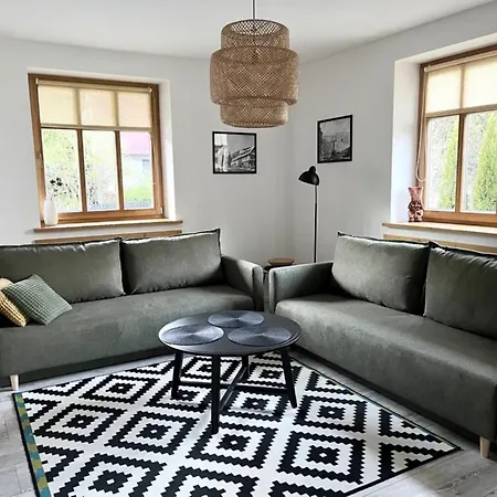 公寓 Chabrow 4, Dom 2 *