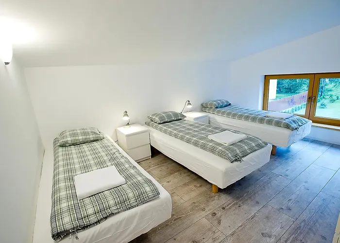 Chabrow 4, Dom 2 * שצ'צ'ירק